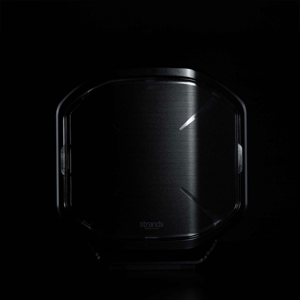 Strands SIBERIA X LENS COVER BLACK 9″